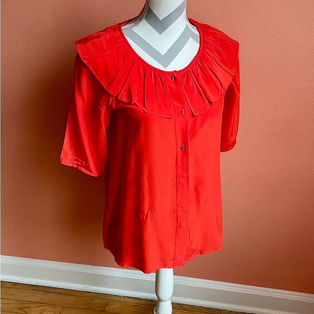 Gat Rimon Elegant Red Blouse with Pleated Neckline